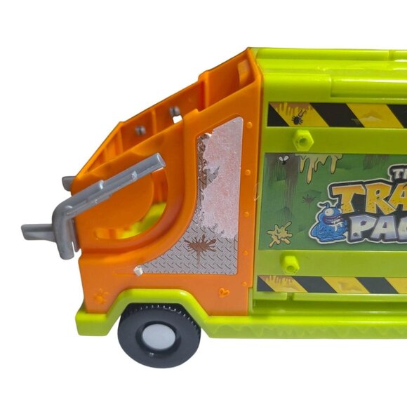 The Trash Pack Moose Toys Garbage Truck Vehicle w/ 8 Figures 1 Can | VTG - Picture 7 of 9